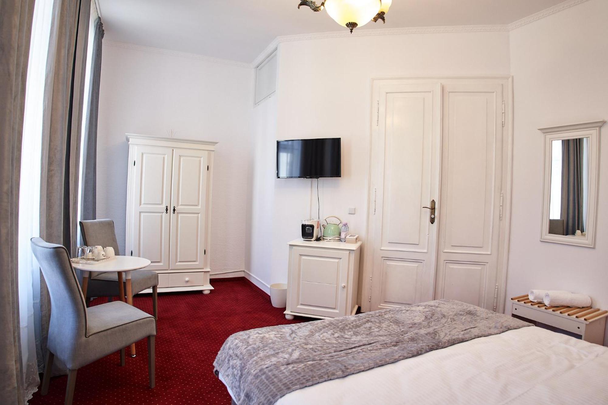 Charma Residence Сибиу Экстерьер фото