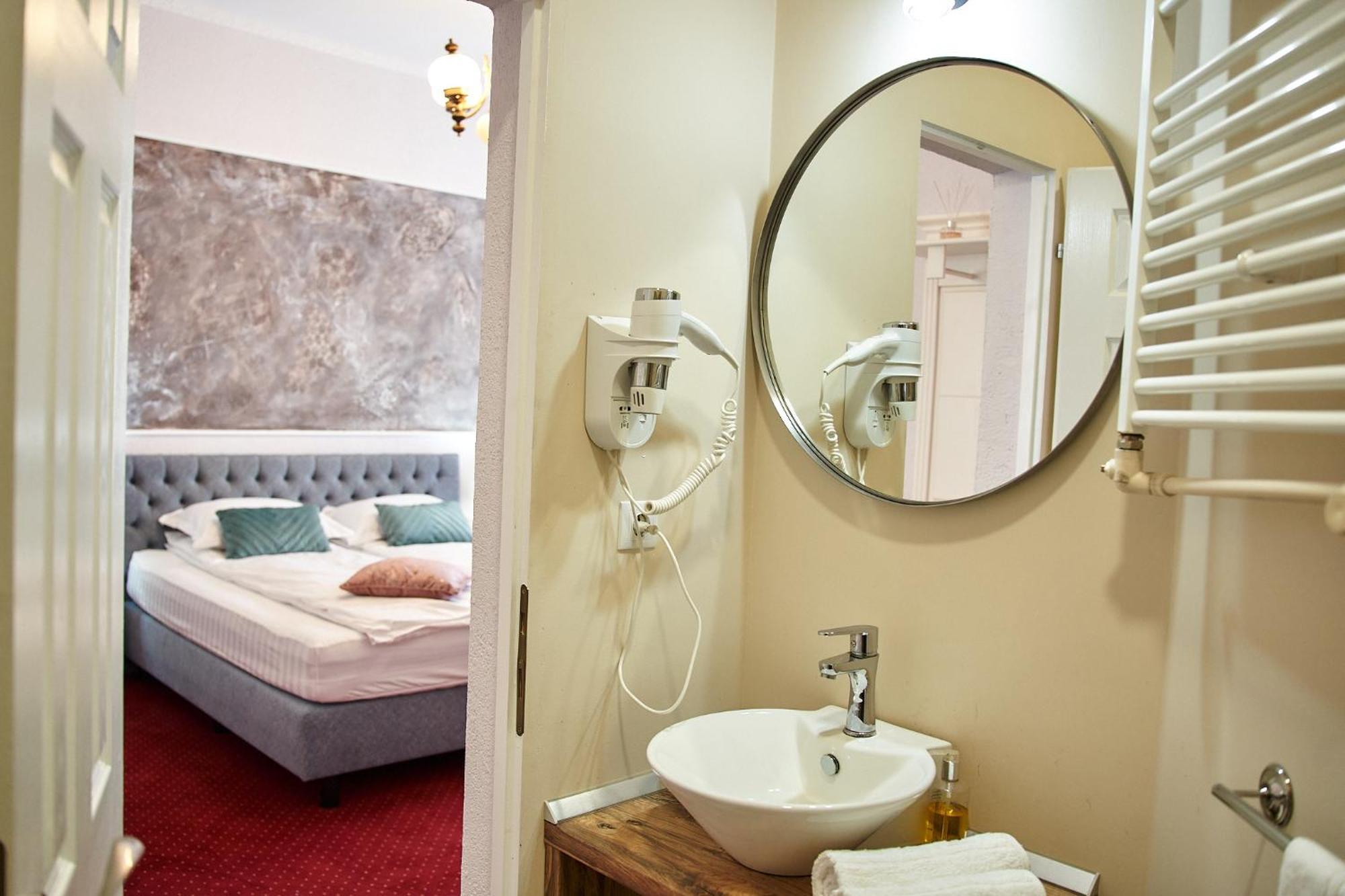 Charma Residence Сибиу Экстерьер фото