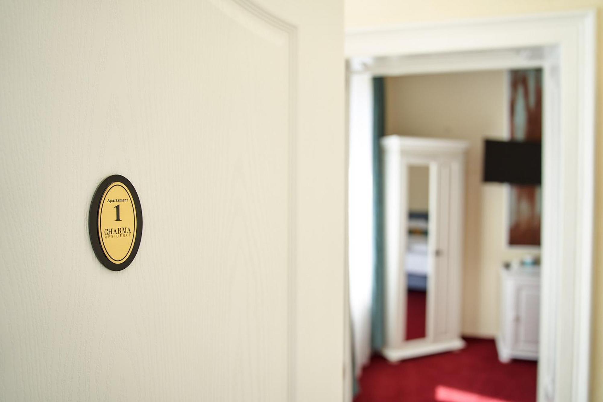 Charma Residence Сибиу Экстерьер фото
