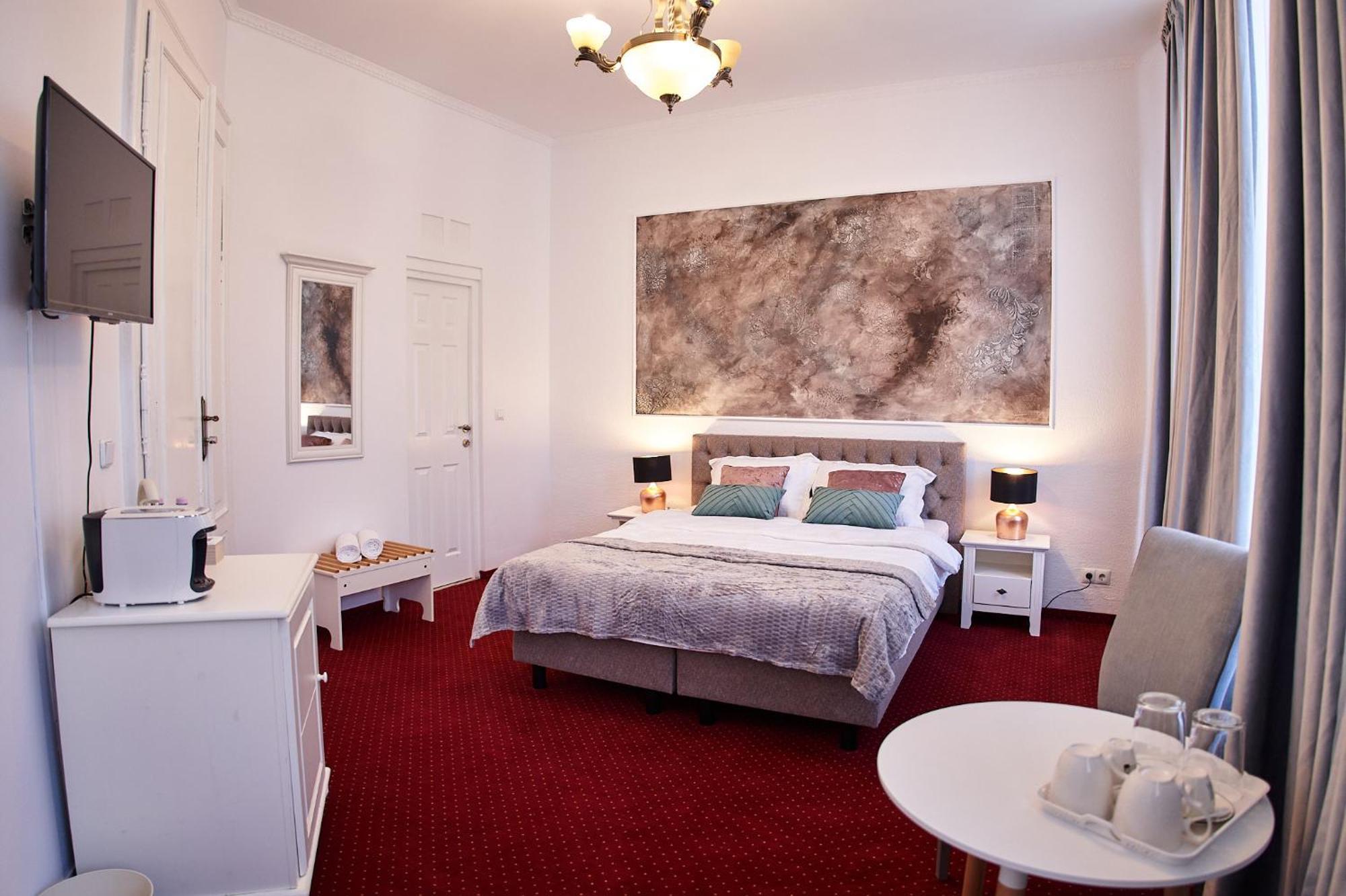 Charma Residence Сибиу Экстерьер фото